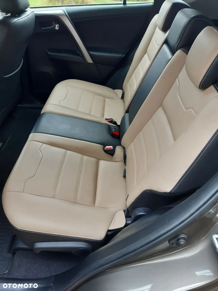 Toyota RAV4 2.0 Premium 4x4 - 8