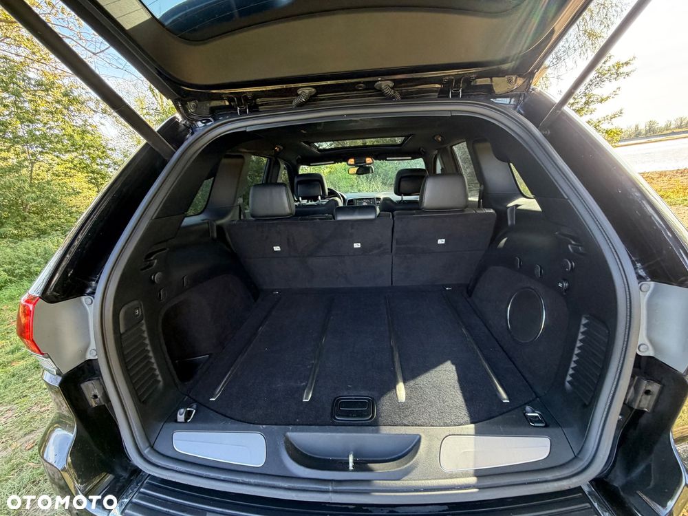 Jeep Grand Cherokee - 19
