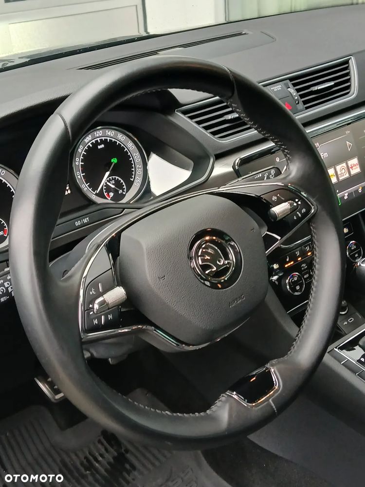 Skoda Superb 2.0 TDI SCR Style DSG - 15