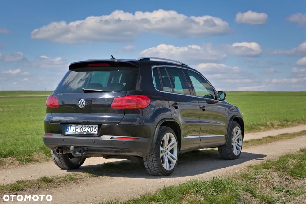 Volkswagen Tiguan 2.0 TDI 4Mot Perfectline R-Style DSG - 4