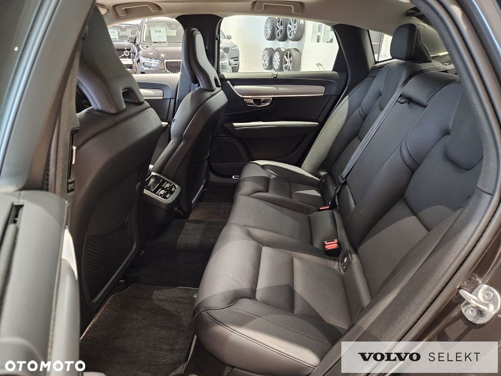 Volvo S90 - 31