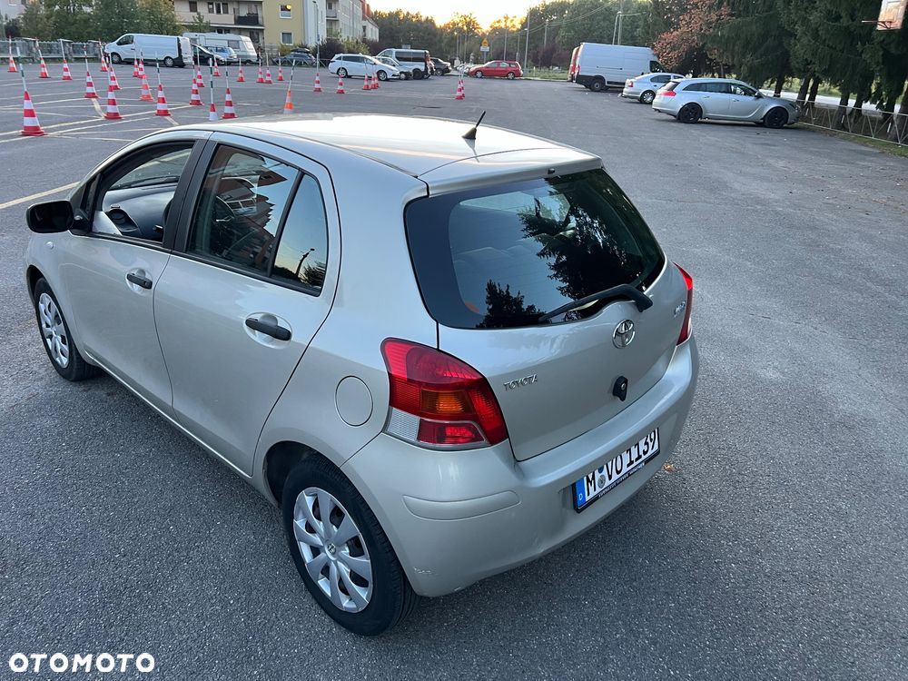 Toyota Yaris 1.0 VVT-i Sol - 18