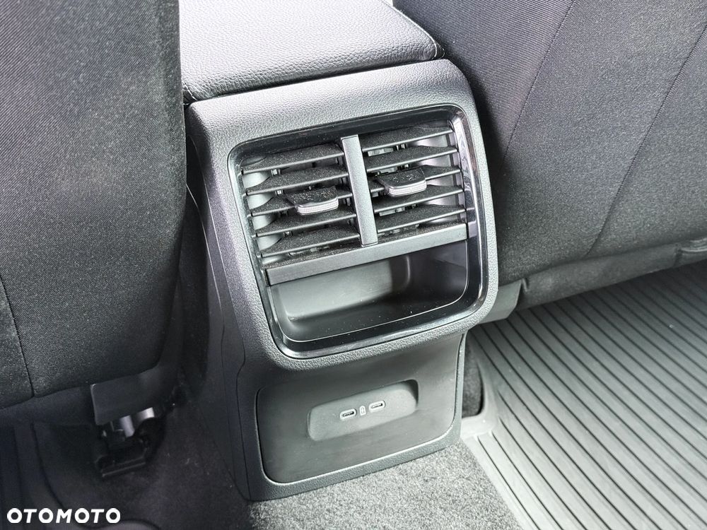 Skoda Octavia 1.5 TSI Selection - 34