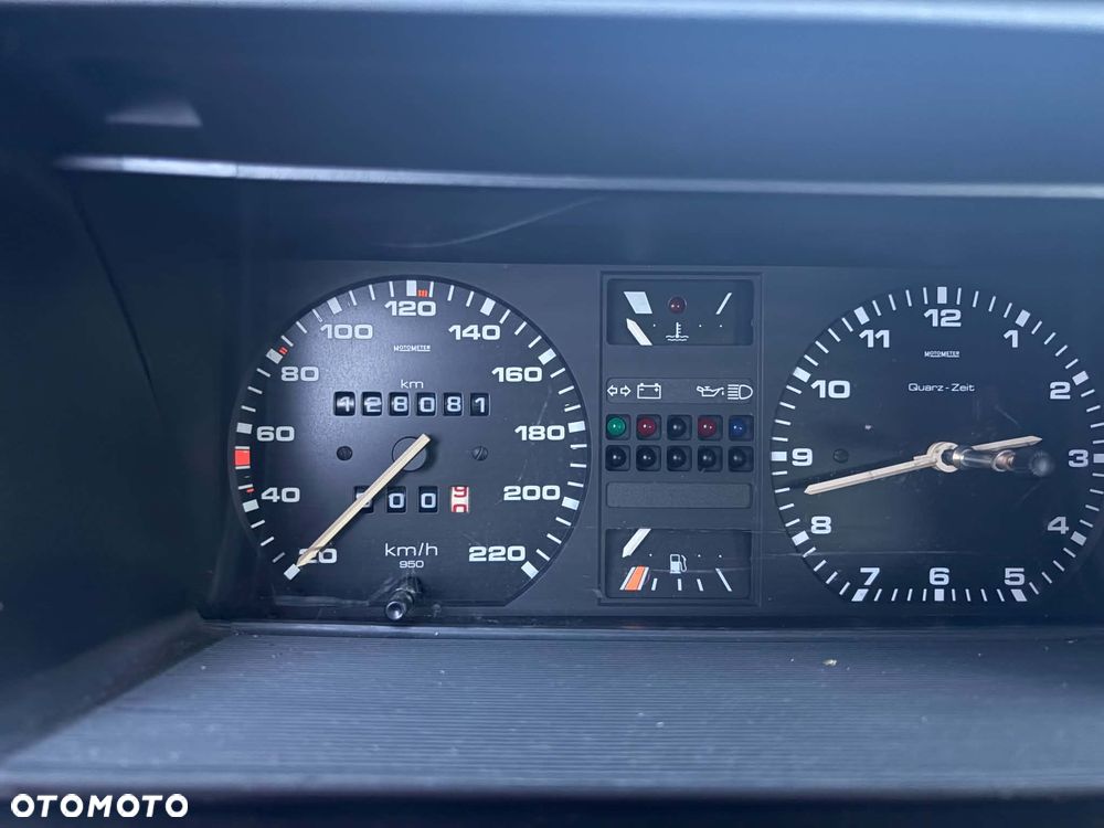 Volkswagen Jetta - 8