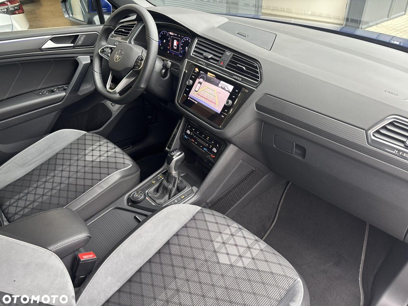 Volkswagen Tiguan - 31