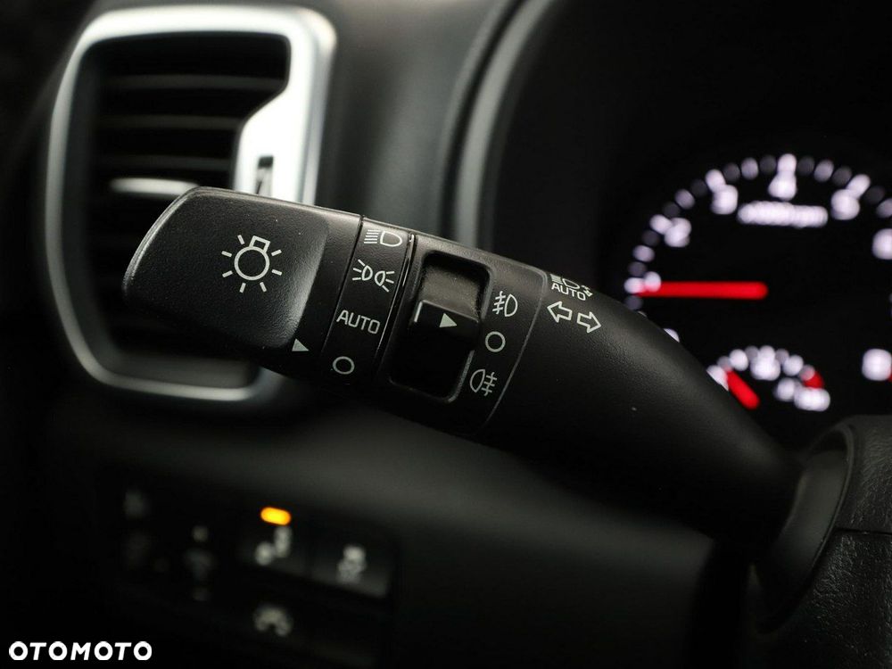 Kia Sportage 1.6 GDI 2WD DREAM-TEAM EDITION - 37