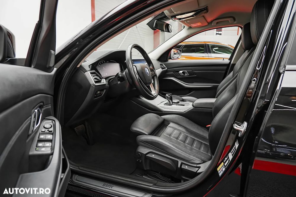 BMW Seria 3 330e Aut. Sport Line - 7