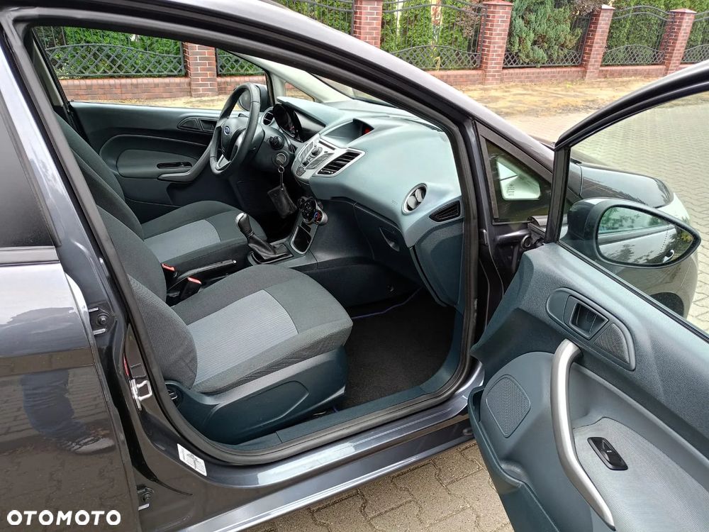 Ford Fiesta - 13