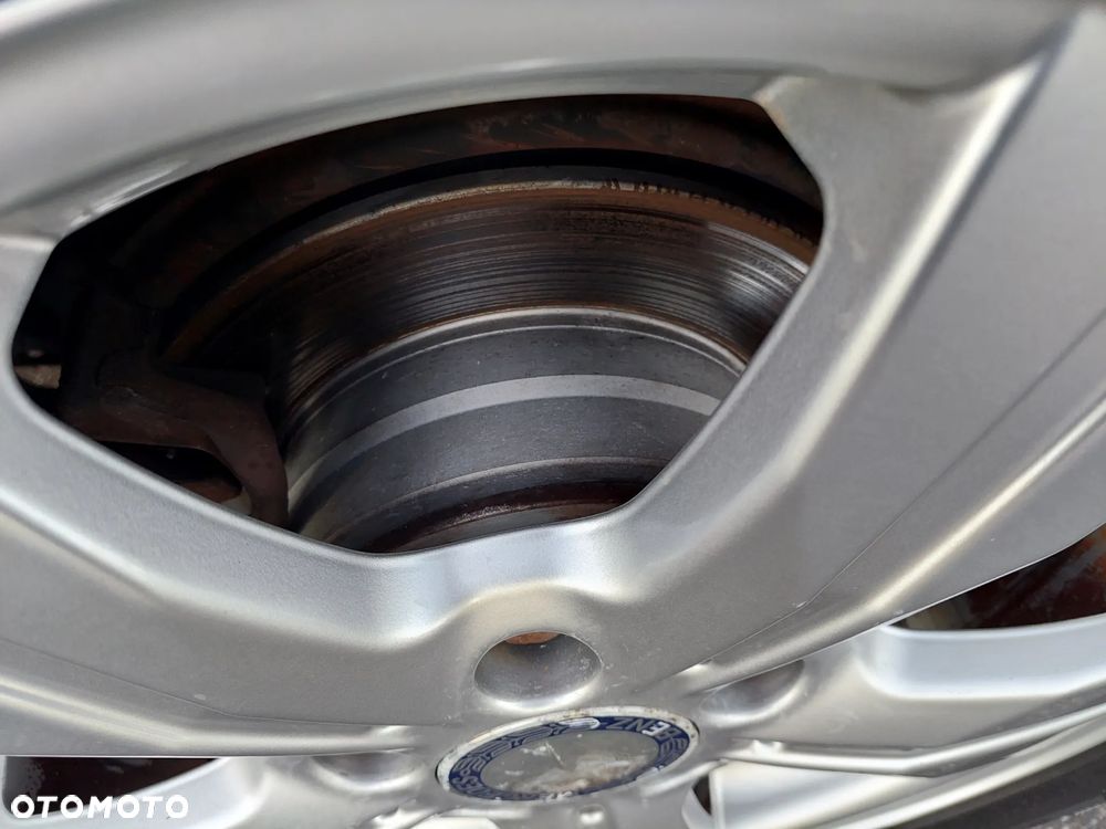 Mercedes-Benz Klasa A 180 BlueEFFICIENCY Avantgarde - 17