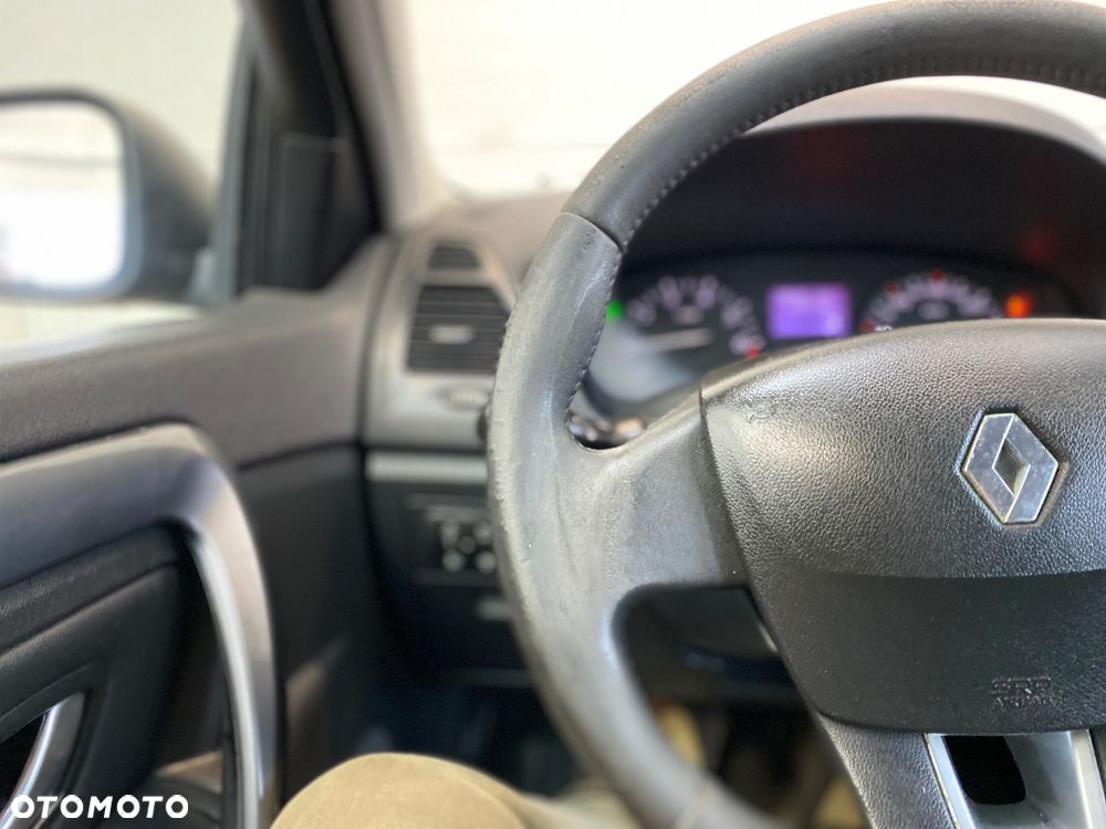 Renault Laguna 2.0 Authentique - 17