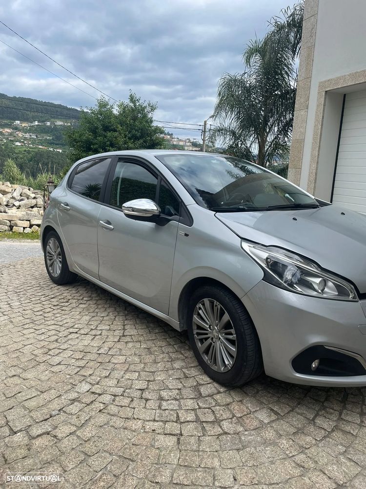 Peugeot 208 1.2 PureTech Access - 1