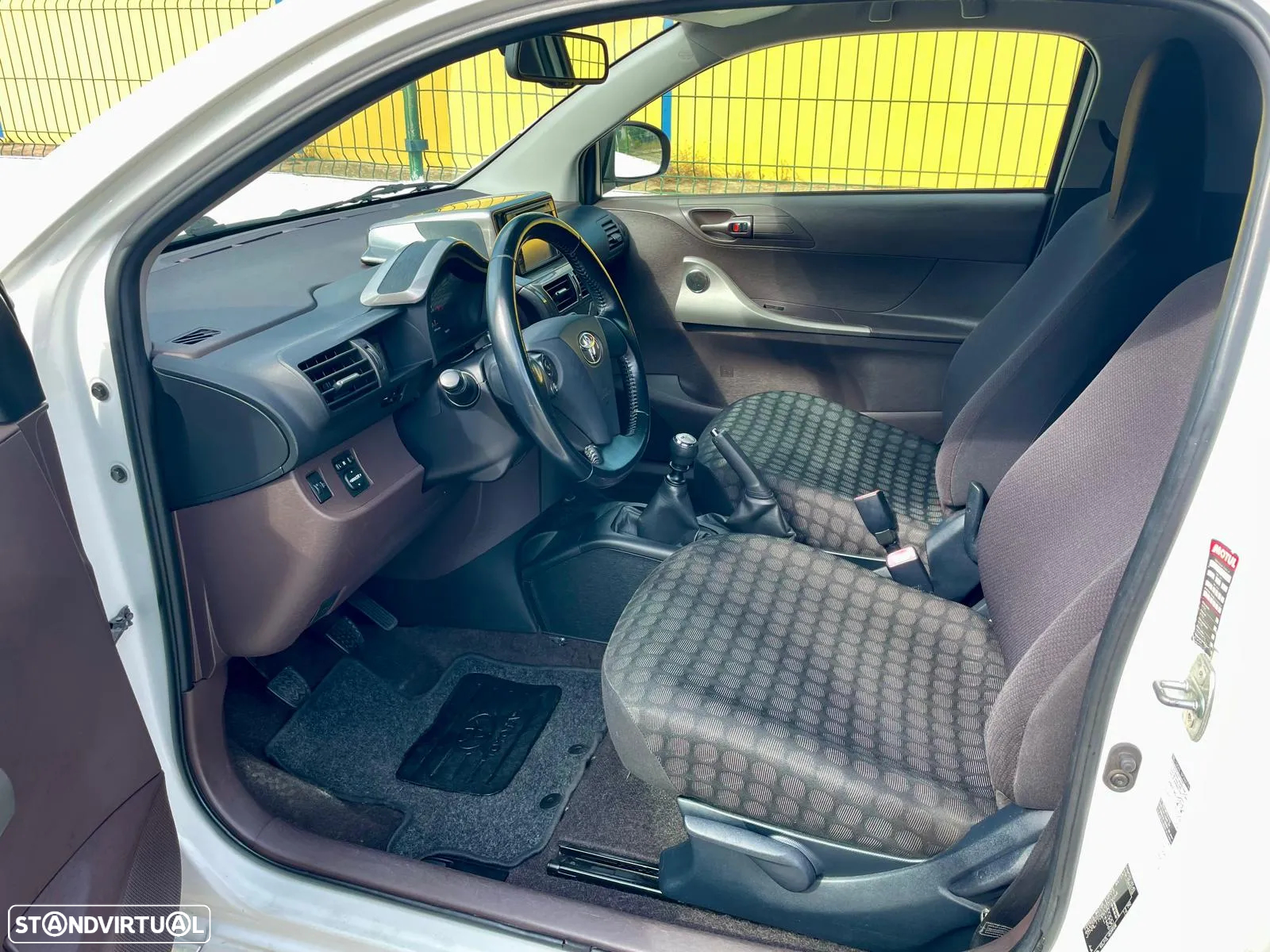 Toyota iQ 1.0 VVT-i 2 EP+NAVI+Bluetooth - 5