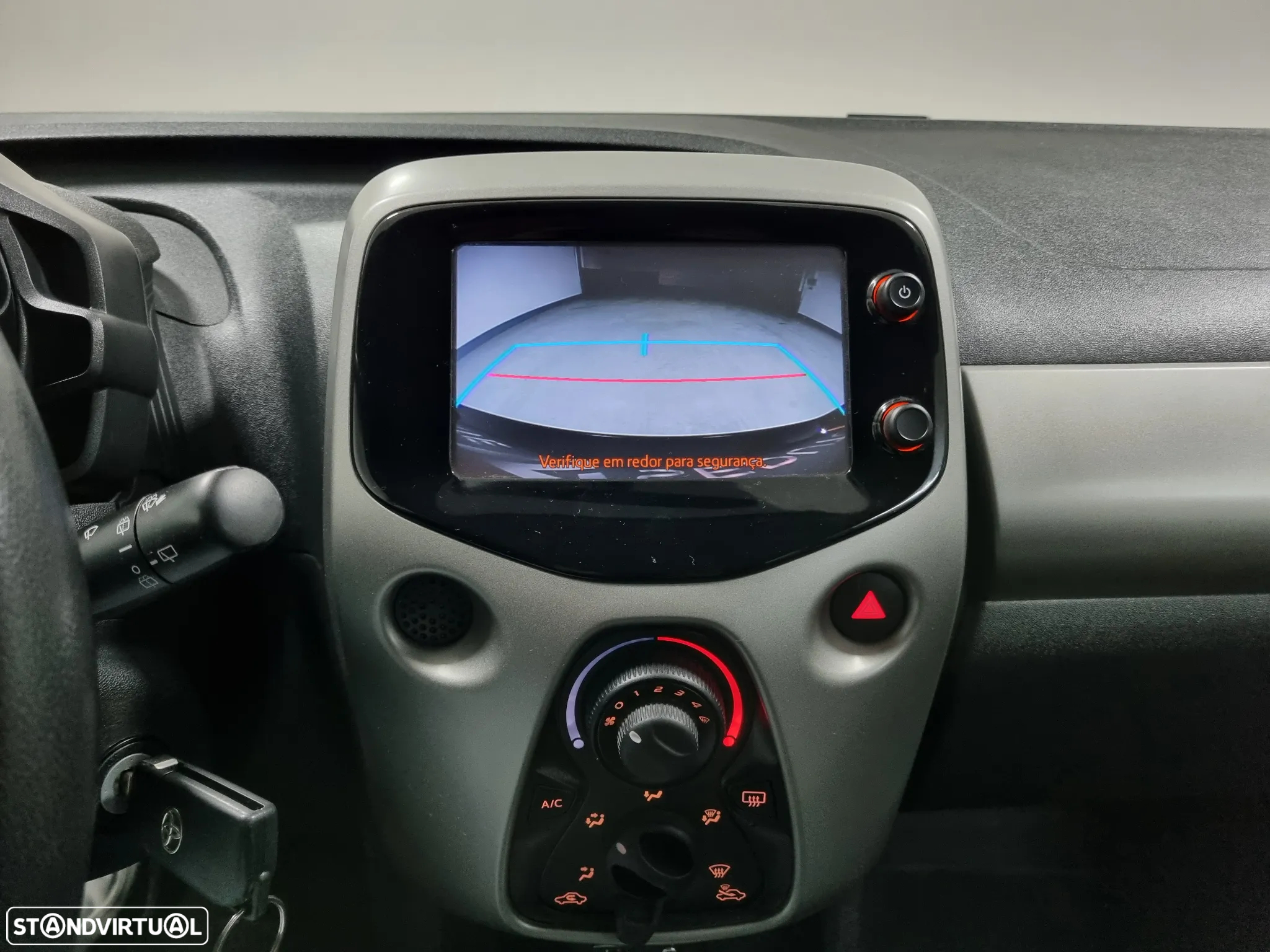 Toyota Aygo 1.0 X-Play - 15