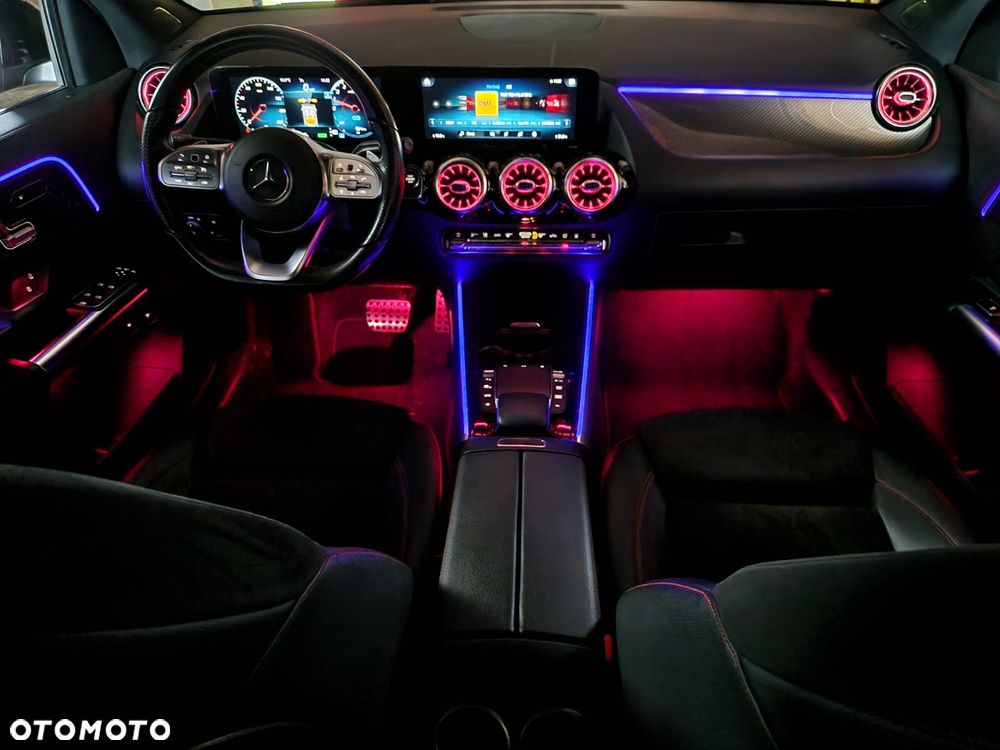 Mercedes-Benz GLA - 19