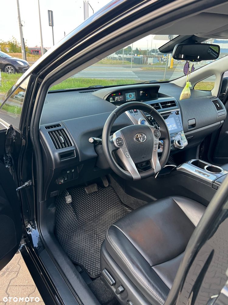 Toyota Prius+ Hybrid 135 Premium - 9