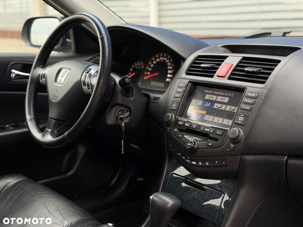 Honda Accord 2.4 Executive - 25