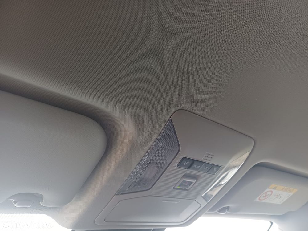 Toyota RAV4 2.5 Hybrid VVT-iE 4x4 Luxury - 26