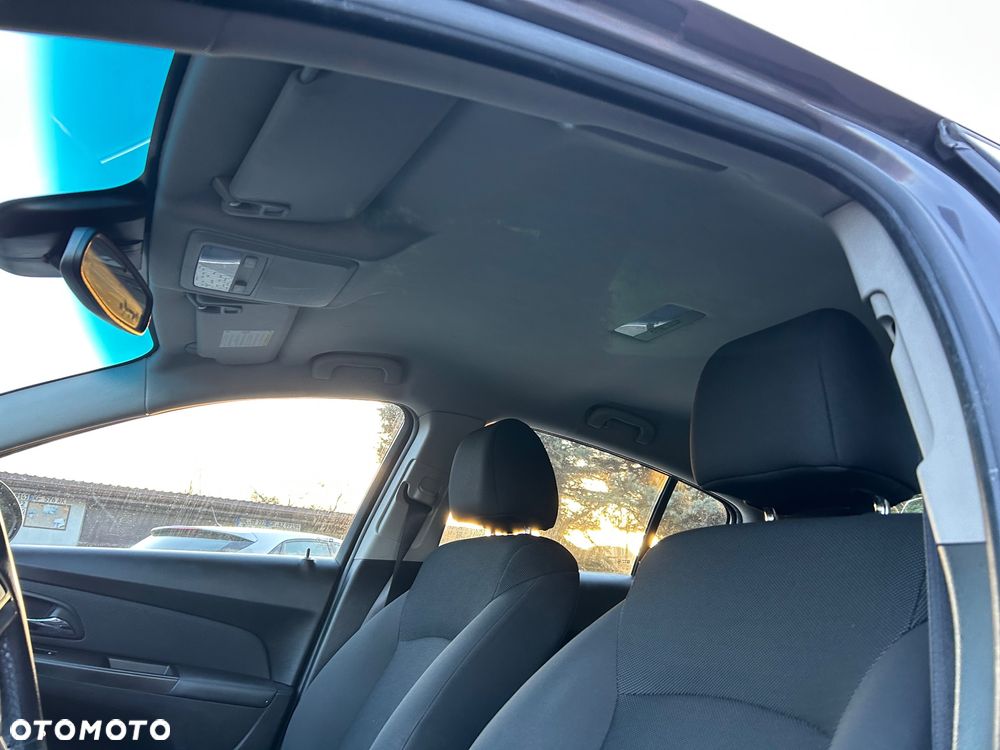 Chevrolet Cruze 1.8 LTZ - 16