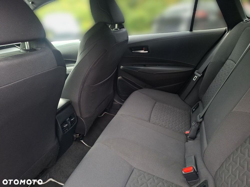 Toyota Corolla 2.0 Hybrid Comfort - 12