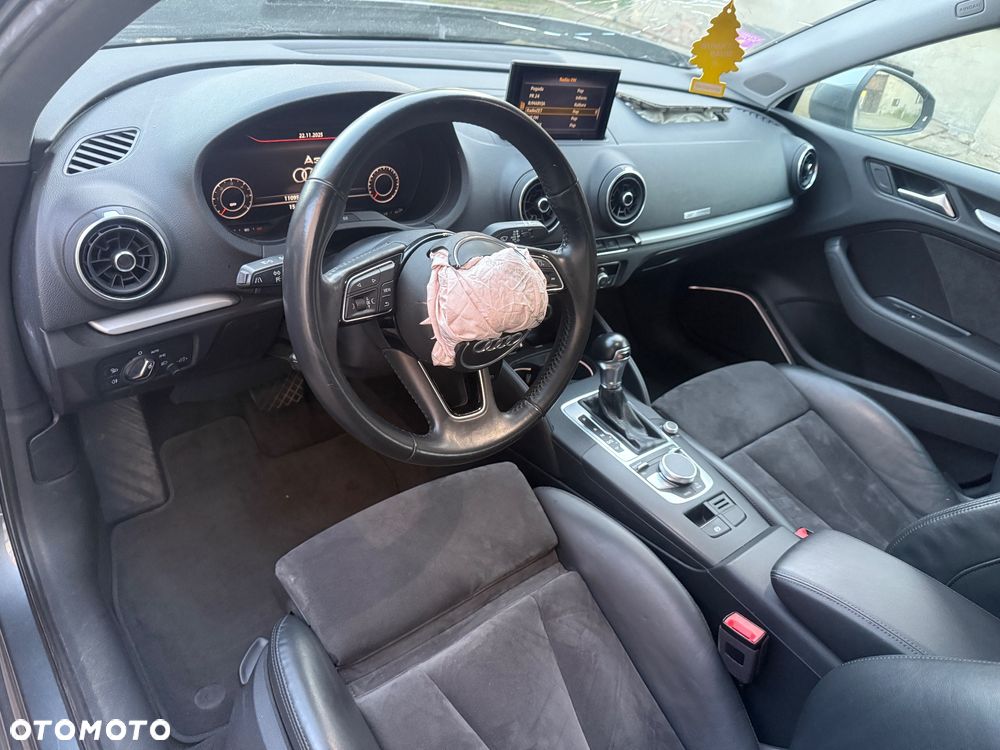 Audi A3 Sportback 2.0 TDI S tronic design - 13