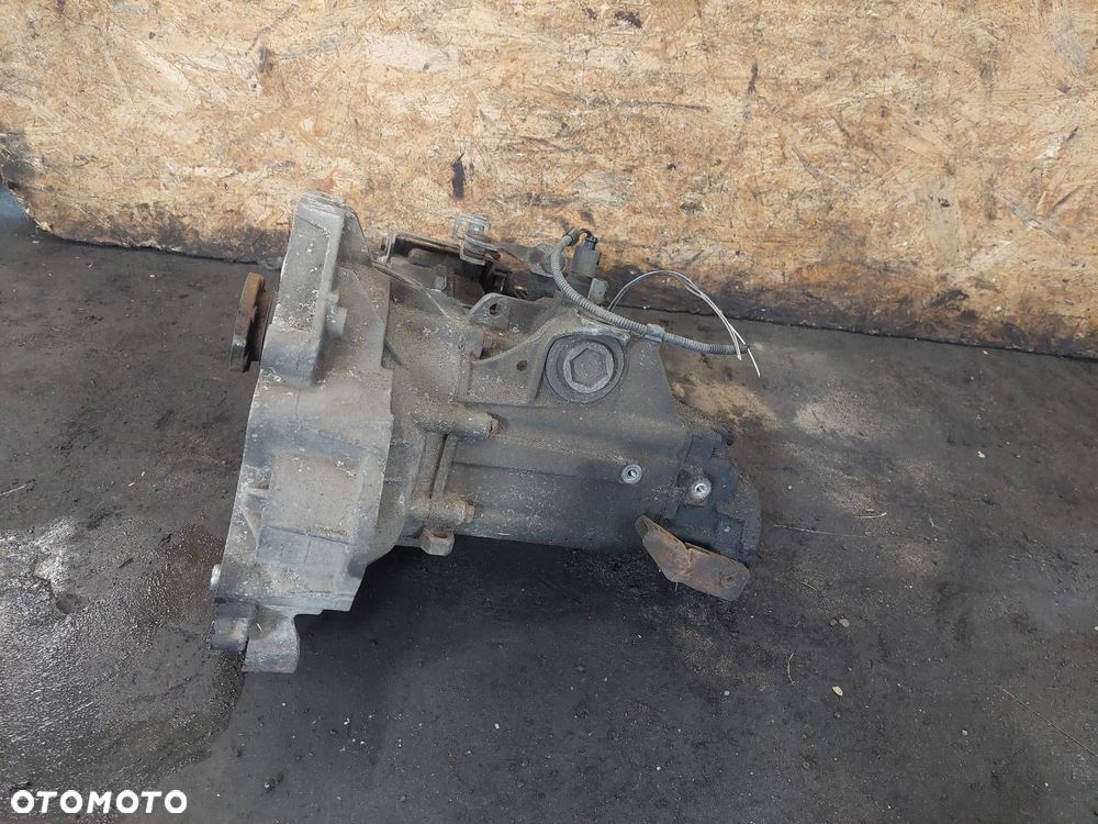 SKRZYNIA BIEGÓW  AUDI A3 8L DLP MANUAL 5 BIEGÓW ID: 238014 - 2