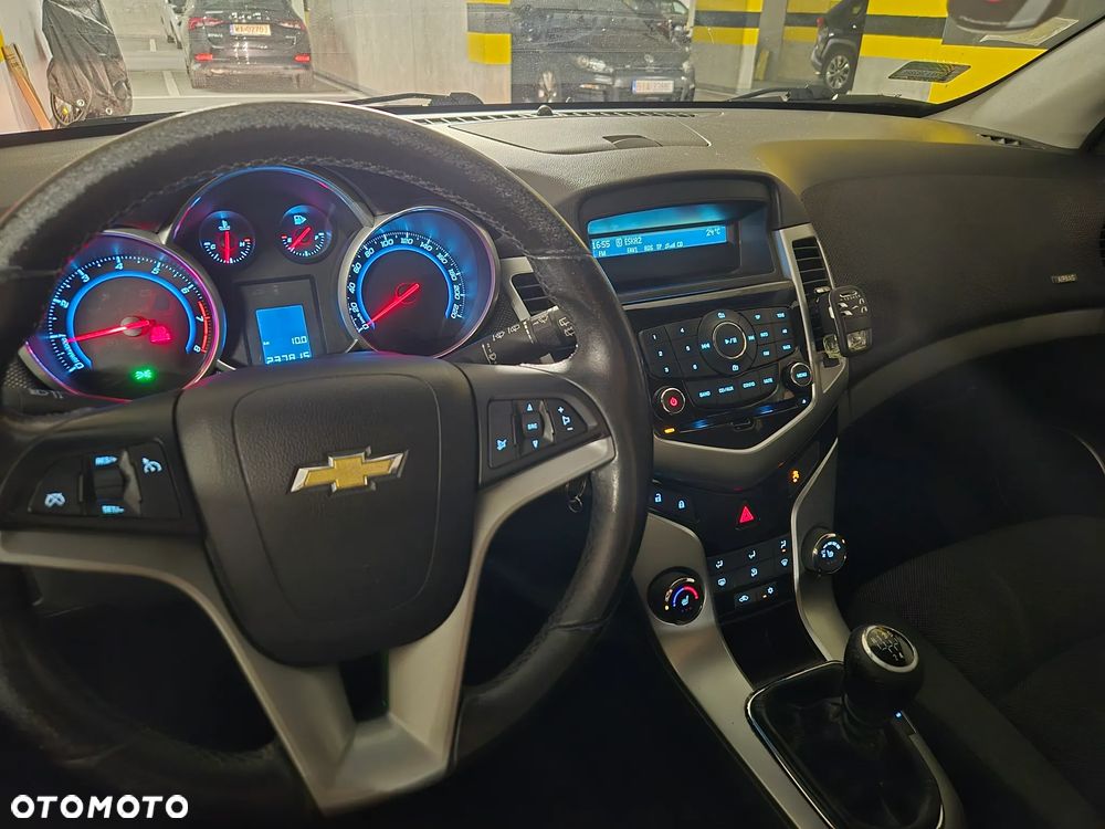 Chevrolet Cruze 1.8 LT - 39