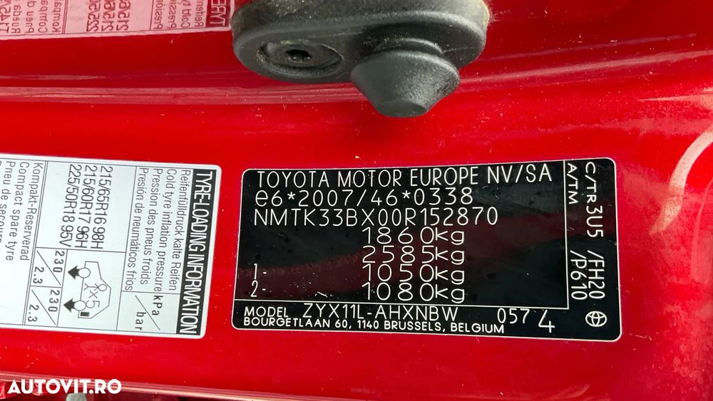 Toyota C-HR 1.8 HSD 122 CP 4x2 CVT Core - 36