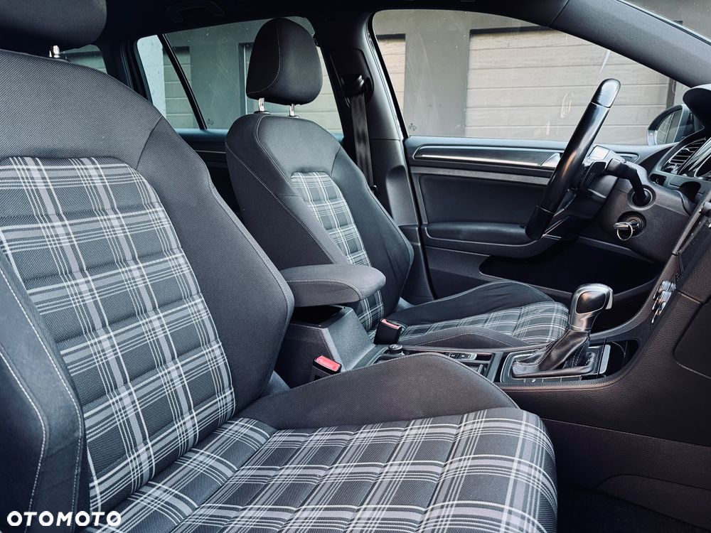 Volkswagen Golf GTD (BlueMotion Technology) - 16