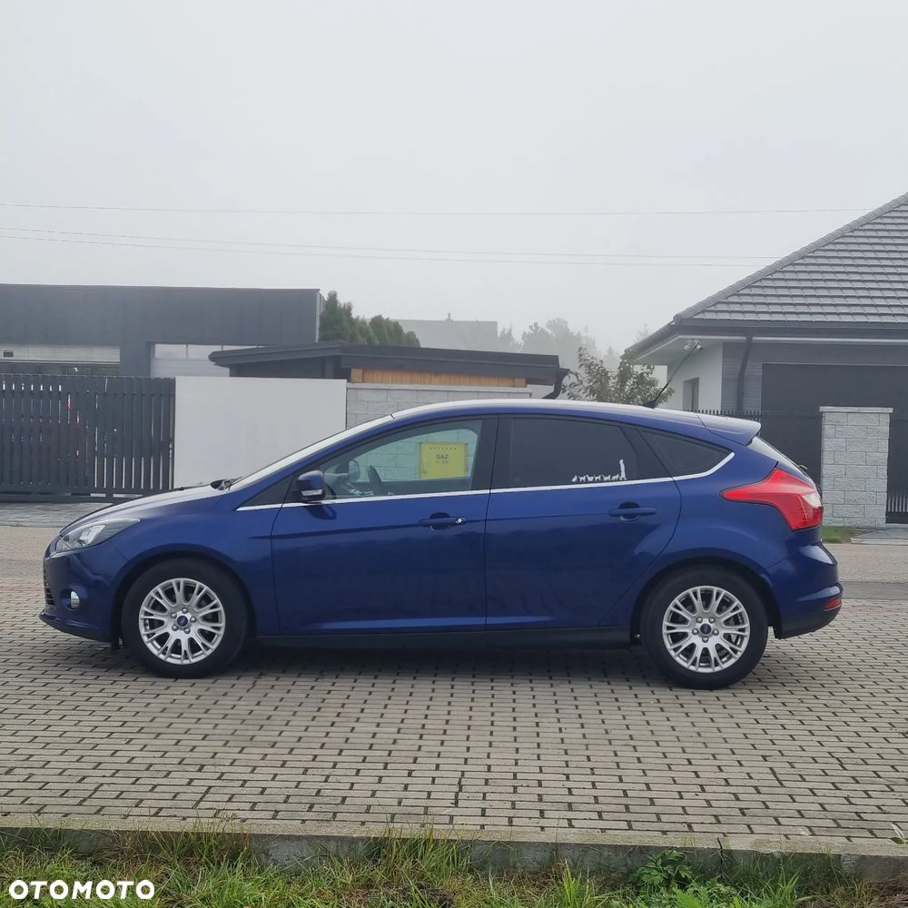 Ford Focus 2014 photo 3