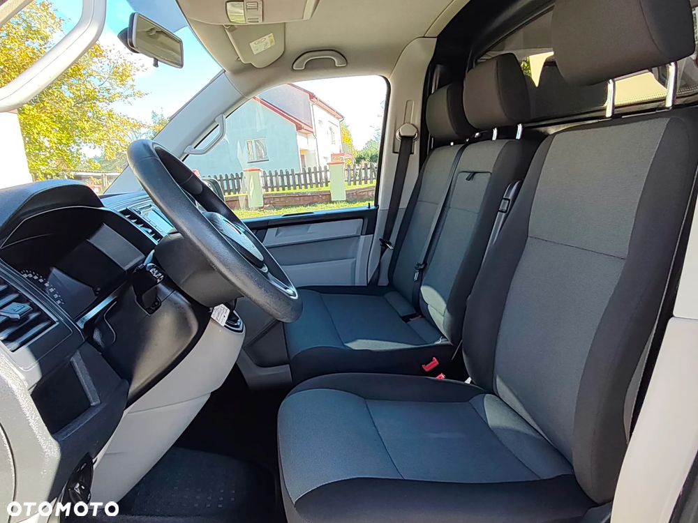 Volkswagen Transporter - 18