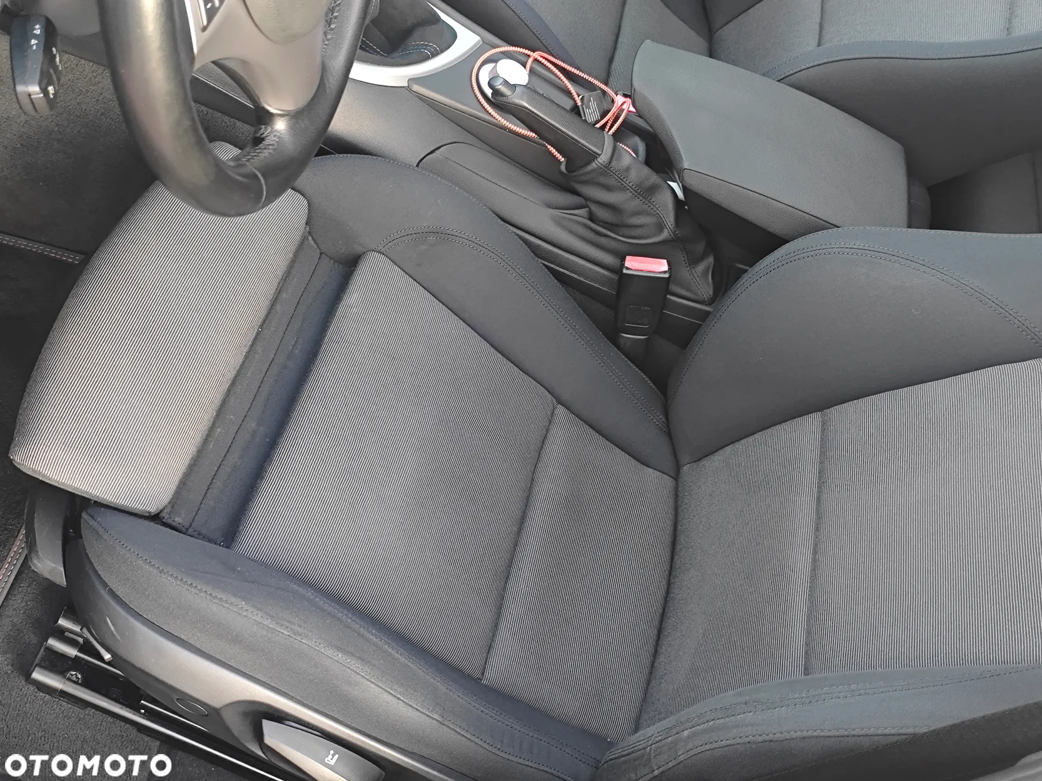 BMW Seria 1 120d DPF - 14