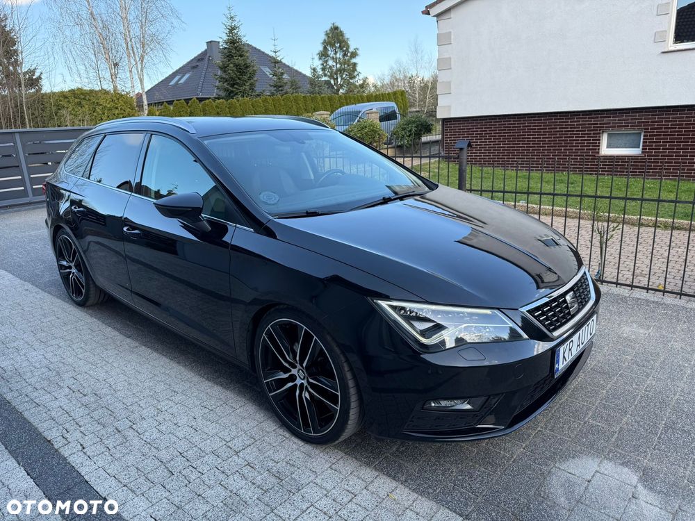 Seat Leon 2.0 TDI DPF DSG Xcellence - 33