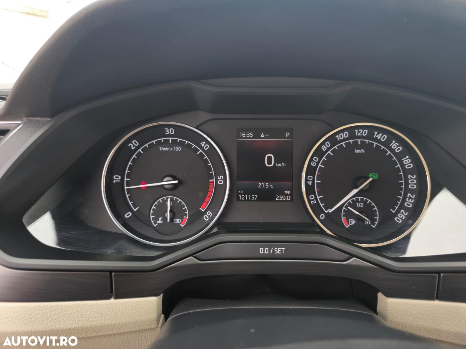 Skoda Superb 2.0 TDI 4X4 DSG Style - 12