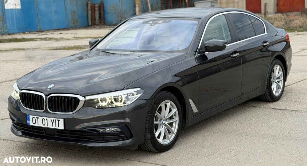 BMW Seria 5 520d xDrive AT - 17