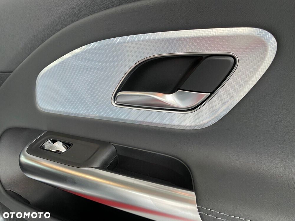 Mercedes-Benz CLA - 21