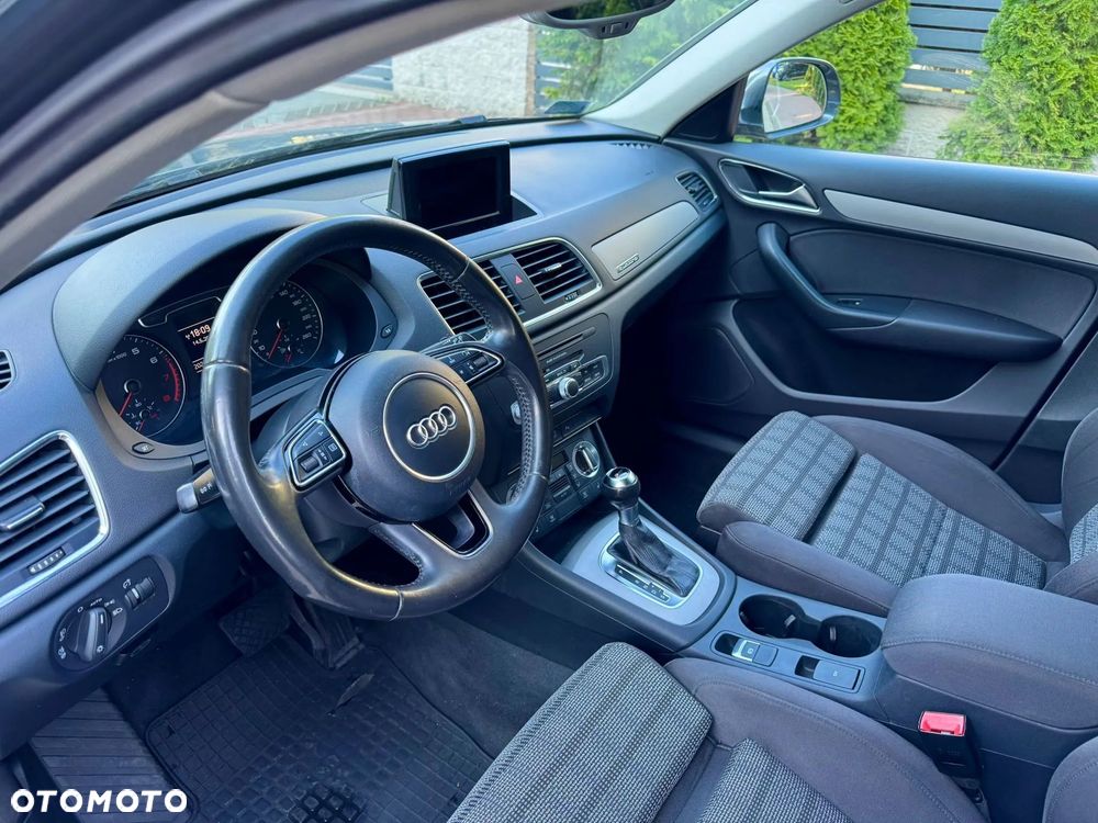Audi Q3 - 18
