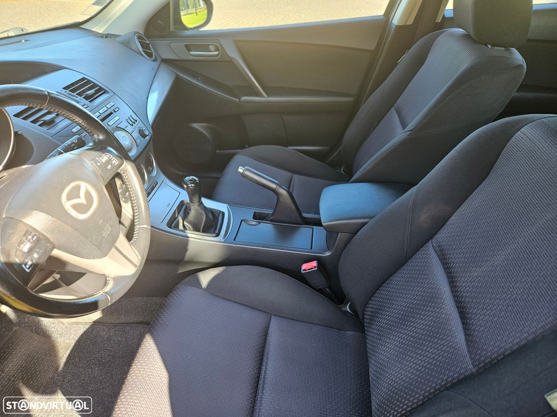 Mazda 3 MZ-CD 1.6 Exclusive - 8