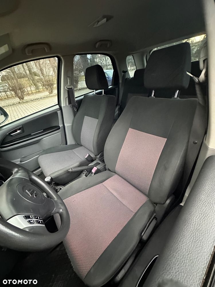 Suzuki SX4 - 17