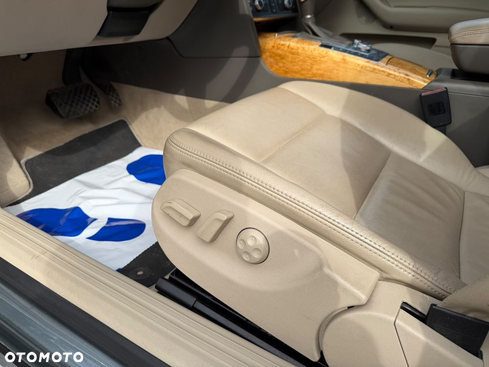 Audi A6 Limousine 3.0 TDI DPF quattro tiptronic - 16