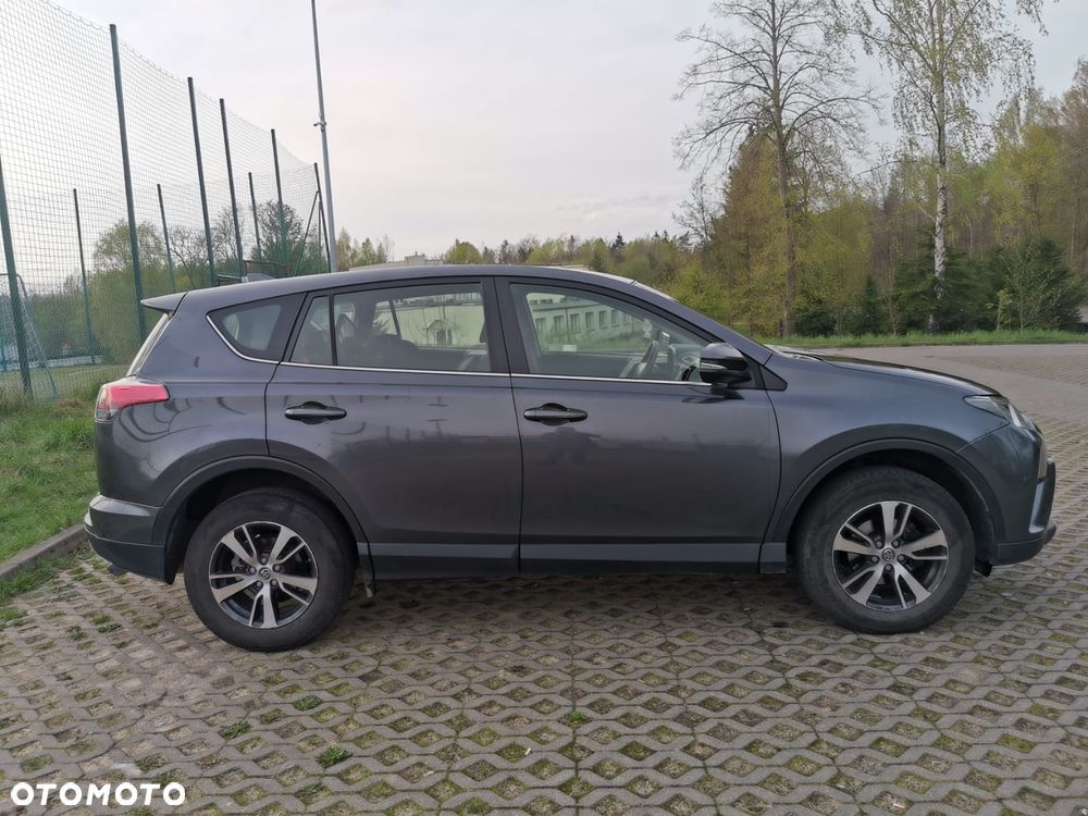 Toyota RAV4 - 3