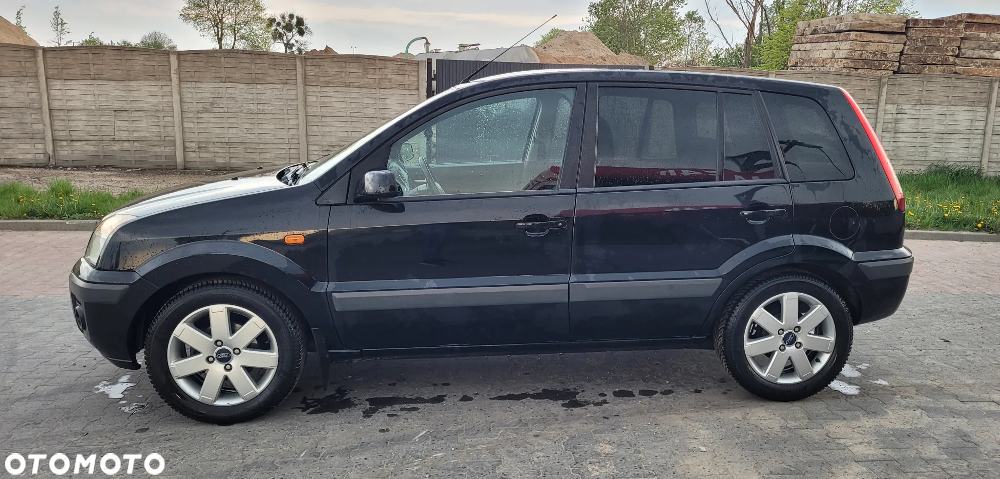 Ford Fusion - 4
