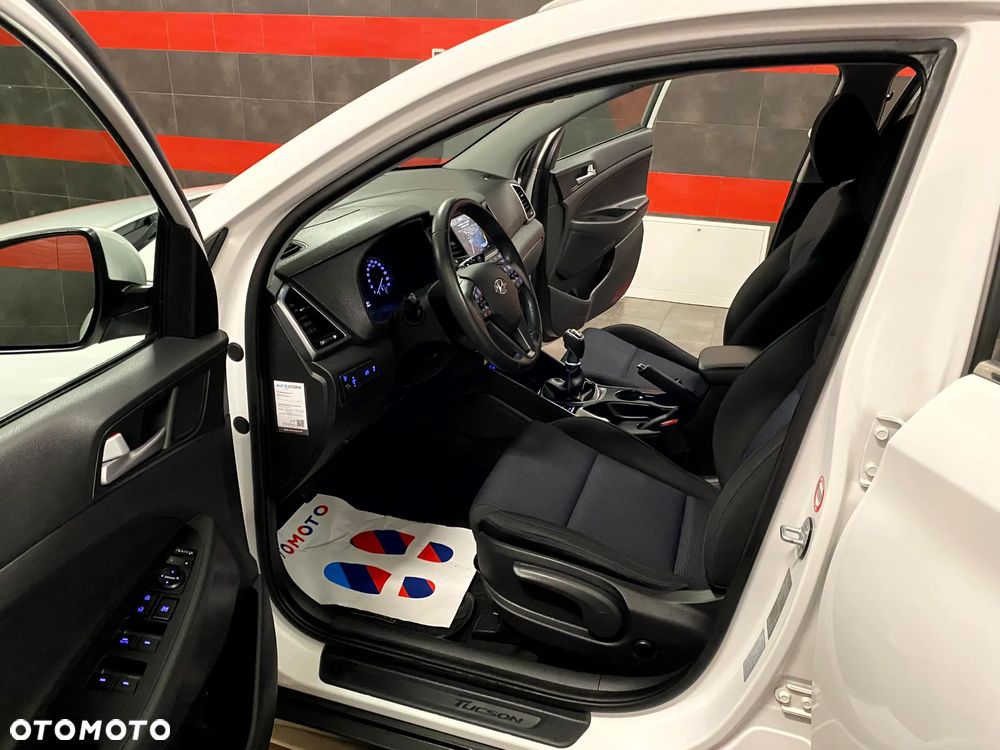 Hyundai Tucson 1.6 GDi 2WD Select - 17