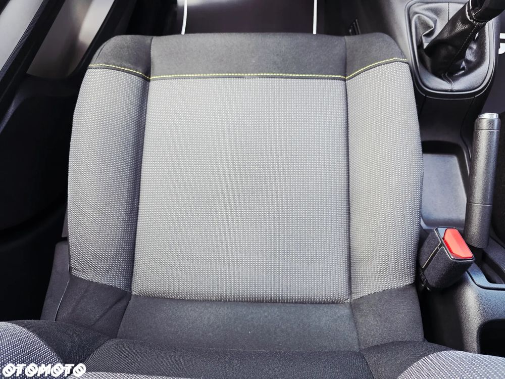 Citroën C3 1.2 PureTech Plus - 32