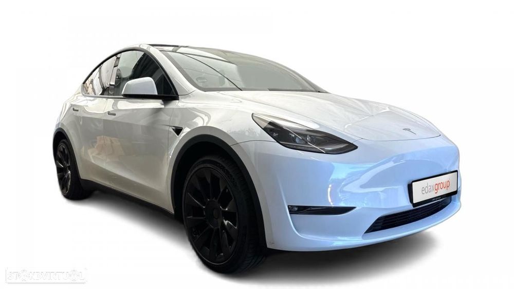 Tesla Model Y Long Range Dual Motor AWD - 2