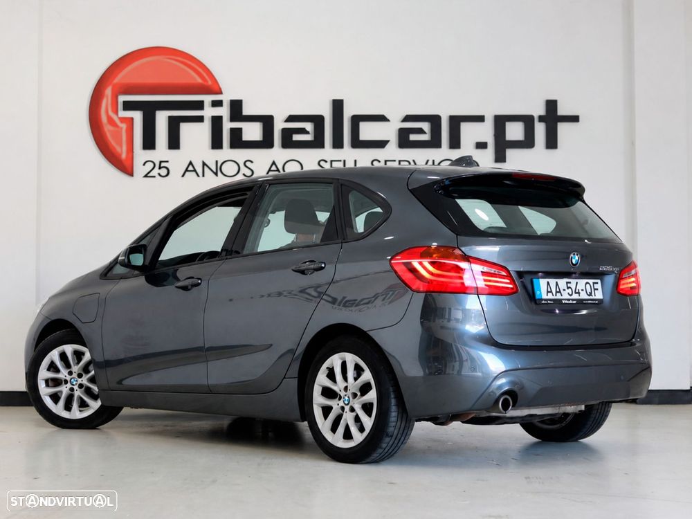 BMW 225xe Active Tourer Advantage - 2