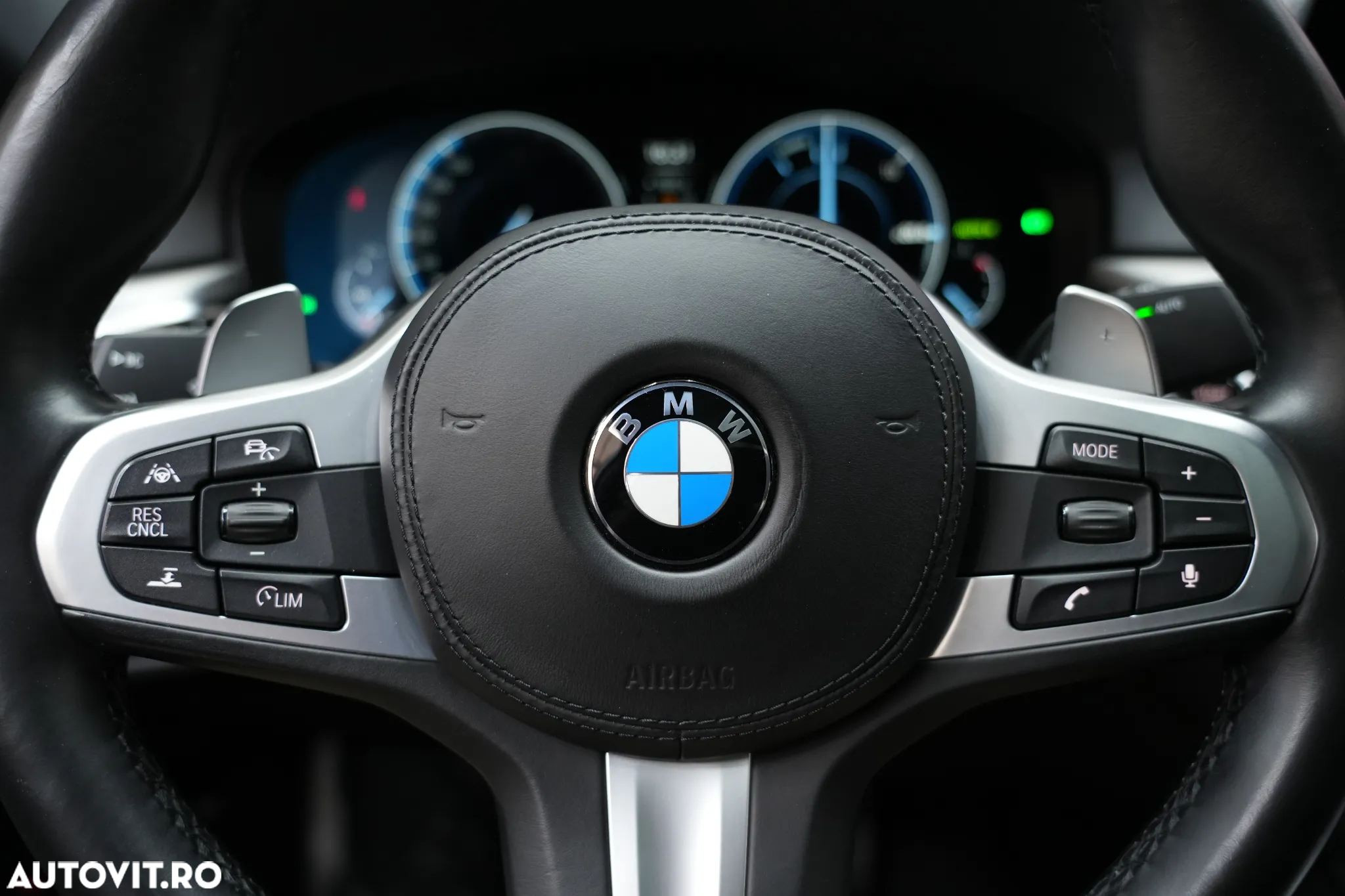 BMW Seria 5 520i AT - 7