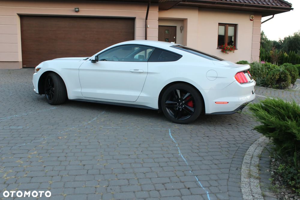 Ford Mustang 2.3 Eco Boost - 3