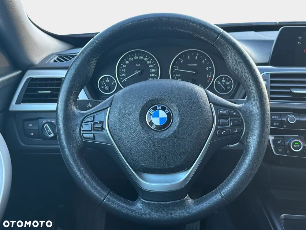 BMW 3GT 320i Advantage - 11