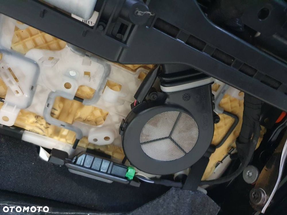 FOTELE KANAPA WNĘTRZE 7 OSÓB III RZĄD KOMPLET RANGE ROVER SPORT II L494 - 21