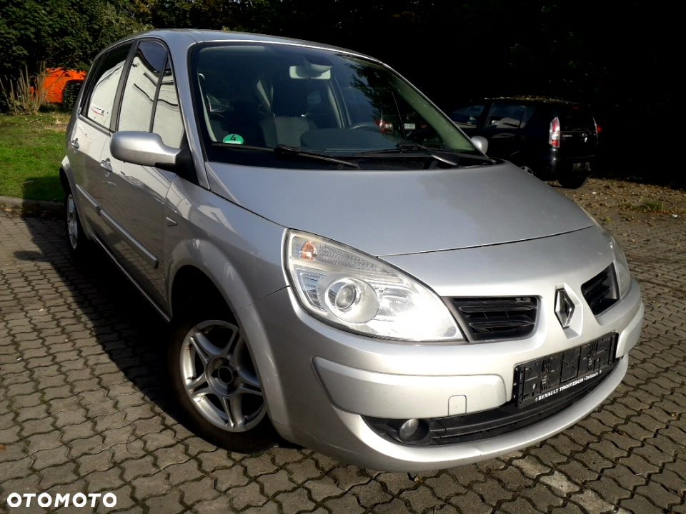 Renault Scenic 1.6 16V Confort Expression - 21